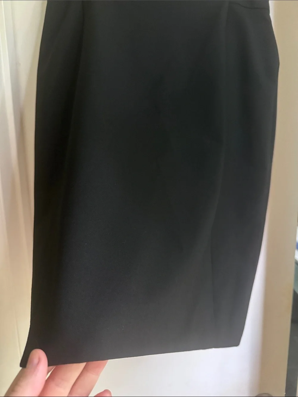 Ann Taylor Seamed Pencil Skirt in Seasonless Stretch - Curvy Fit - Black